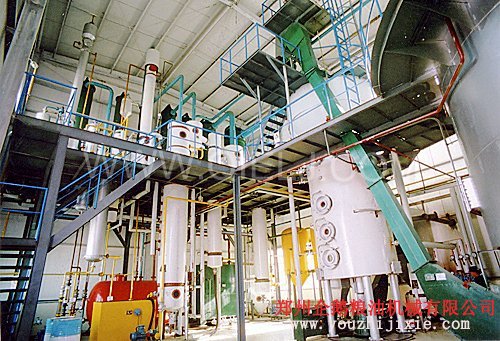 我公司采用的是新型效率高的DTDC系列蒸脫機(jī)(圖3) 我公司采用的是新型效率高的DTDC系列蒸脫機(jī)(圖3)